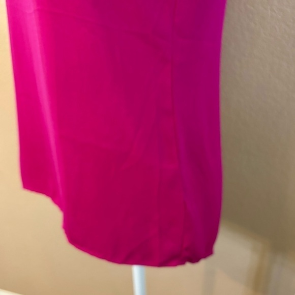 Express Top XS Fuchsia Pink Sleeveless Round Neck Open Back Flowy Tunic Hi-Low - Picture 9 of 14
